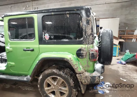 2019 Jeep Wrangler Unlimited Sahara 4X4 из США, поврежденный, VIN 1C4HJXEG5KW548199